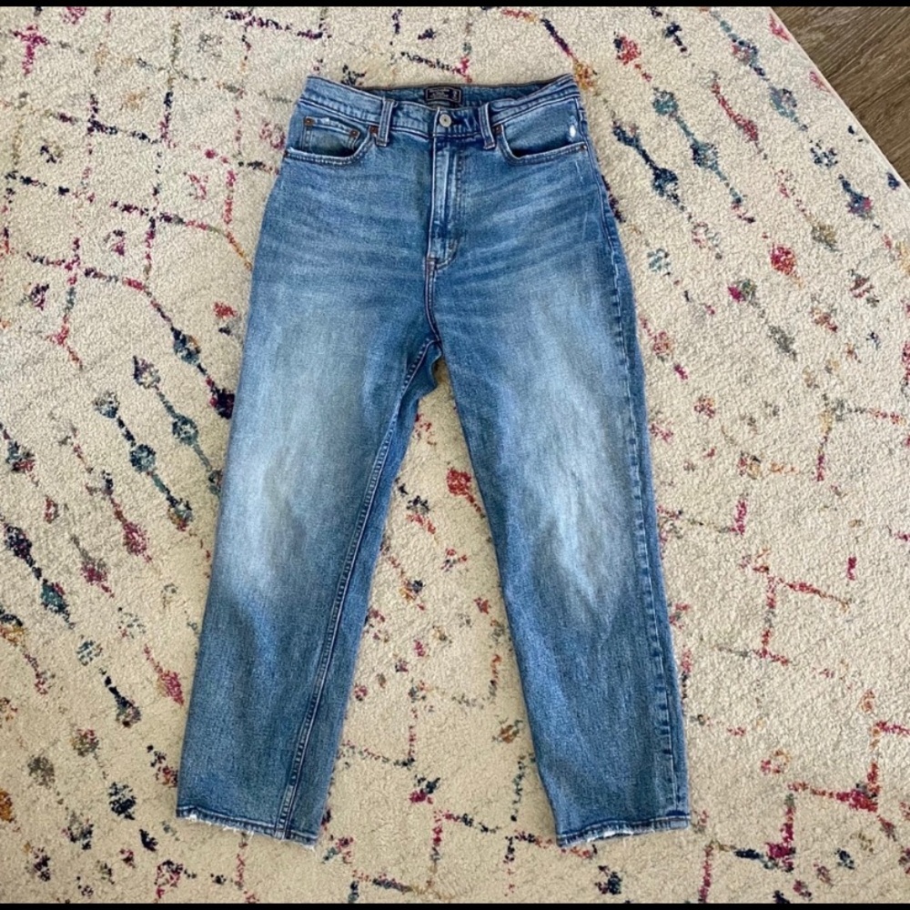 Abercrombie & Fitch Ultra High Rise Straight Jeans